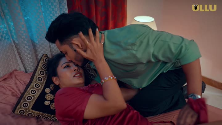 Screenshot Of Bade Achhe Lagte Hai (2025) Hindi Season 01 Part 02 ULLU WEB Series