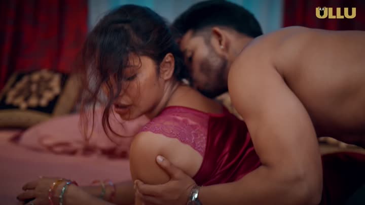 Screenshot Of Bade Achhe Lagte Hai (2025) Hindi Season 01 Part 02 ULLU WEB Series