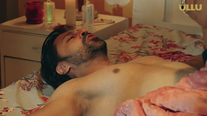 Screenshot Of De De Pyaar De (2025) Hindi Season 01 Part 01 ULLU WEB Series