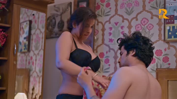 Screenshot Of Khel Khel Mein (2025) Hindi Season 01 Episodes 3 To 5 Rioplus WEB Series