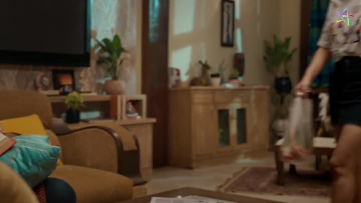 Screenshot Of Lovewala Tiffin (2025) Hindi Season 01 Episodes 01 To 03 Ratri WEB Series