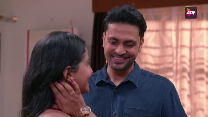 Screenshot Of Rangeen Kahaniyan (Luka Chuppi) (2025) Hindi Season 27 Episodes 1 TO 4 Added AltBalaji WEB Series