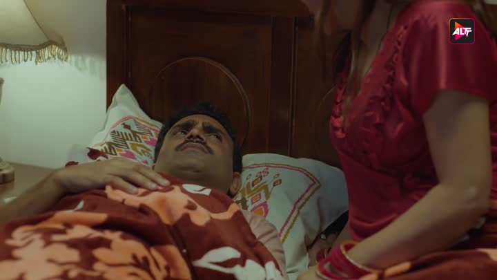 Screenshot Of Raseeli Bhabhi (2025) Hindi Season 01 Episodes 3 To 4 Added AltBalaji WEB Series