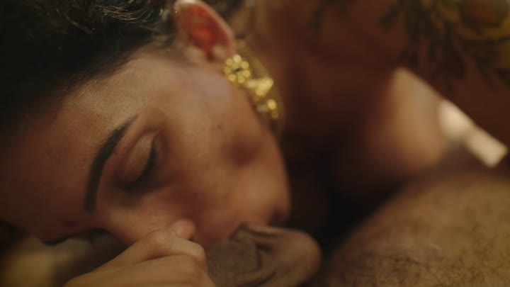 Screenshot Of Thai Massage (2025) Hindi ResmiNair Short Films